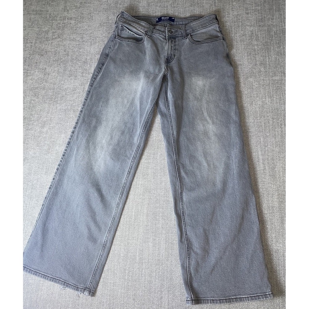 Hollister Women's jeans Grey Wash Low Rise Baggy Wide Leg Size 6R W28 L29